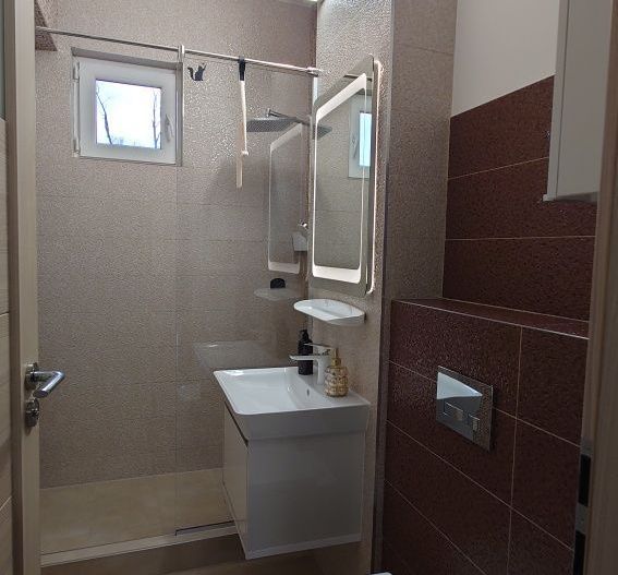 Apartament 2 camere 60mp etaj 2/4 Plopilor - Poză 6