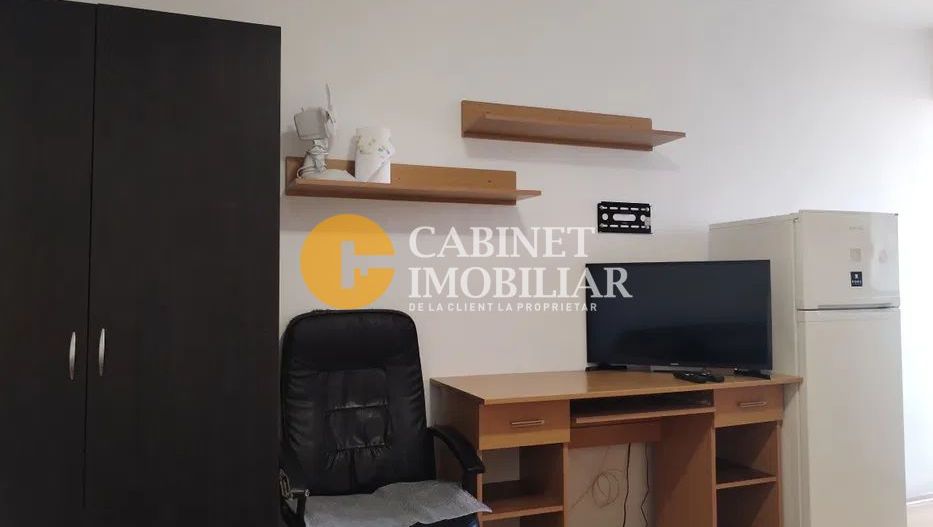 1 camera, Tudor Vladimirescu, etaj intermediar, liber! - Poză 3