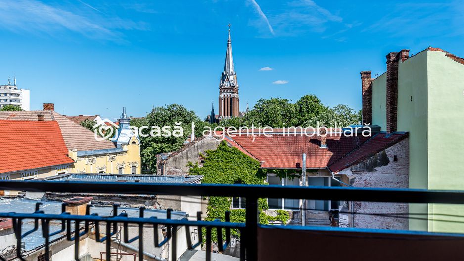Apartament ultracentral cu 4 camere renovat recent Comision 0 - Poză 4