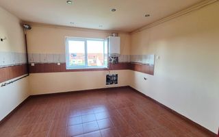 Apartament de vânzare 89mpu, 3 camere zona Turnisor/Kogalniceanu - Poză 3