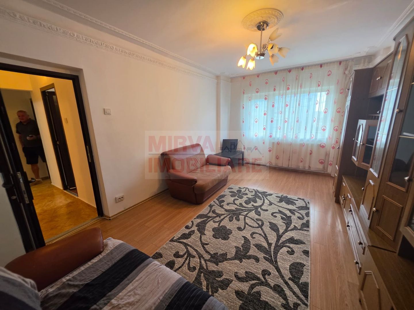 Apartament 2 camere de inchiriat – zona Republicii, mobilat si utilat - Poză 1