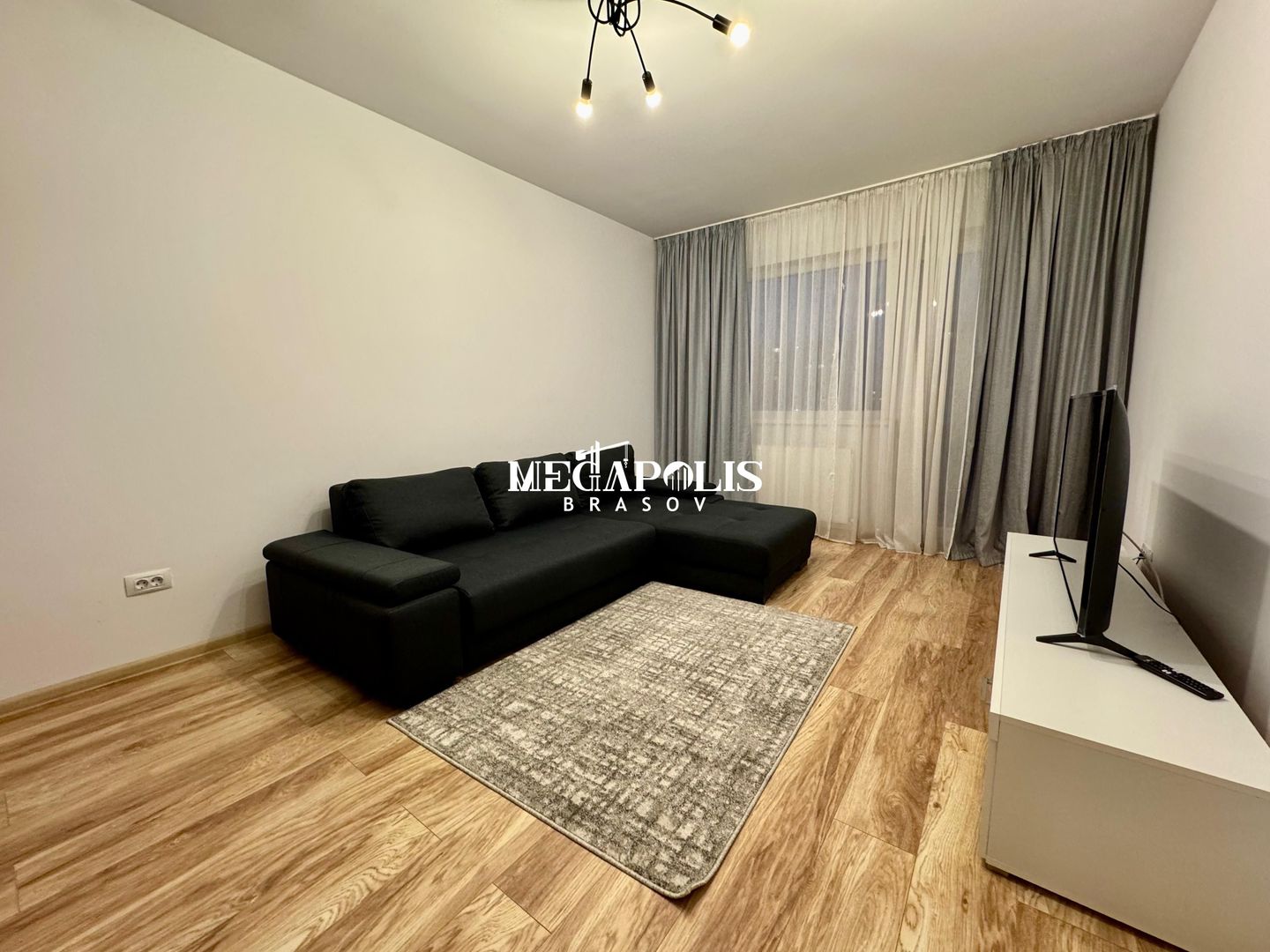 Apartament 2 camere | Decomandat | Parcare | Tractorul | Casa Nobel - Poză 1