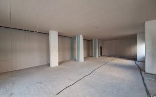 Spatiu Comercial - Bloc Nou - Stradal - 560 mp - 8 parcari - Poză 3