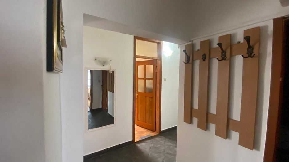 De închiriat Apartament cu trei camera  Lugoj - Poză 3
