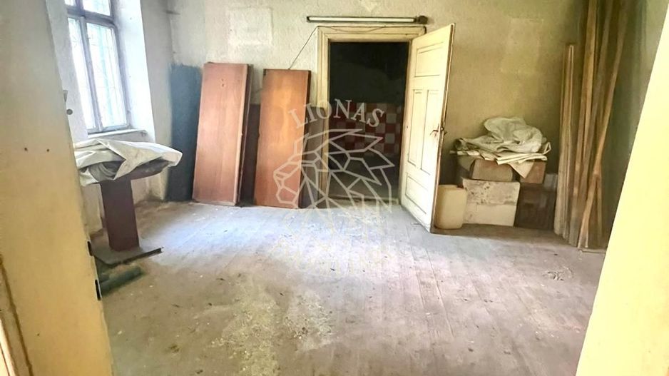Casă Centrală 92 mp-Teren 147 mp- Proiect profitabil la renovare - Poză 3