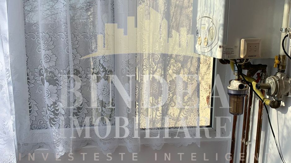 Apartament 2 camere decomandat, 2 balcoane, Lipovei, centrala si clima - Poză 7