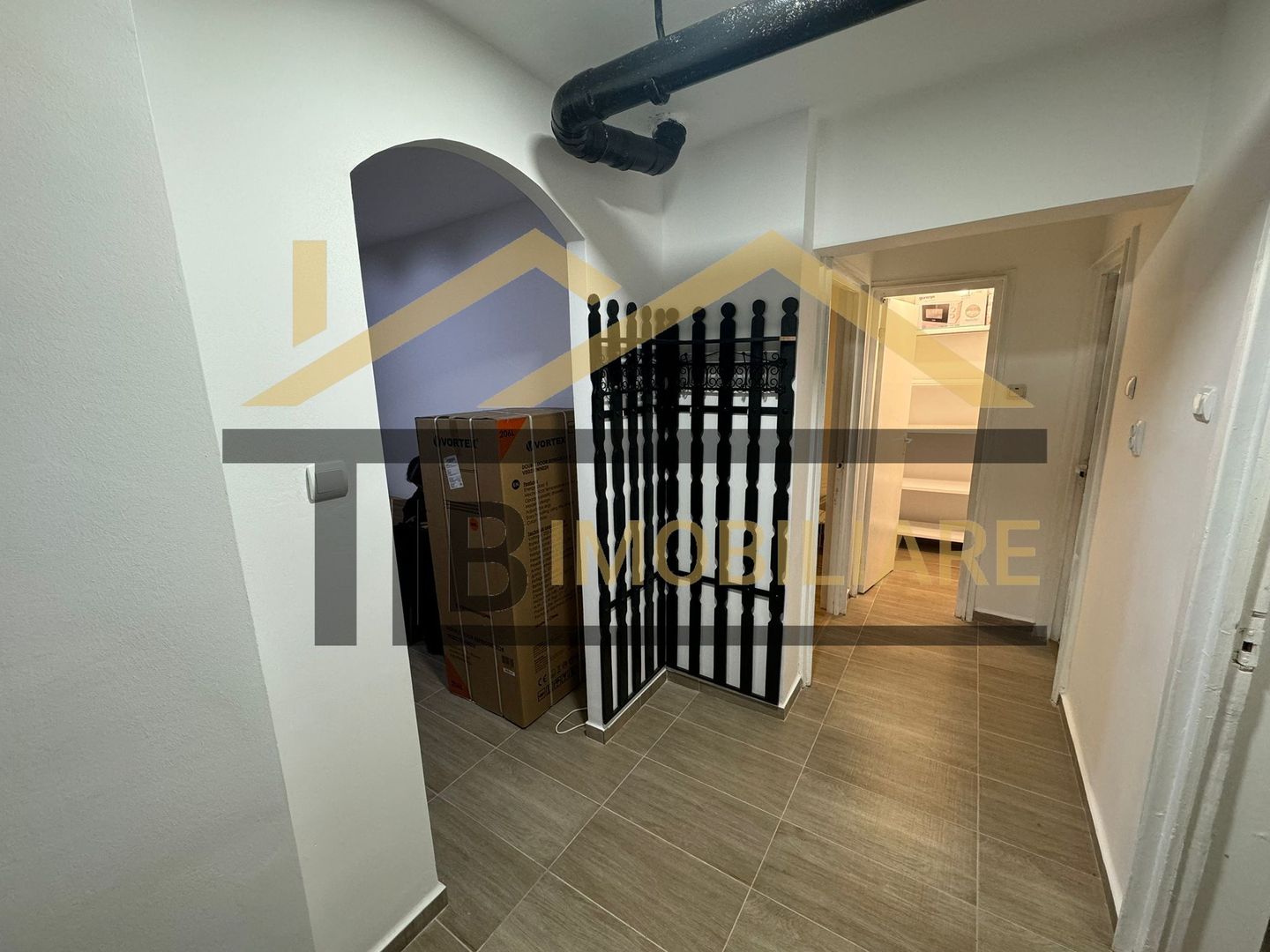 Apartament de 2 camere, 60 mp, decomandat, Zona 7 Noiembrie - Poză 9