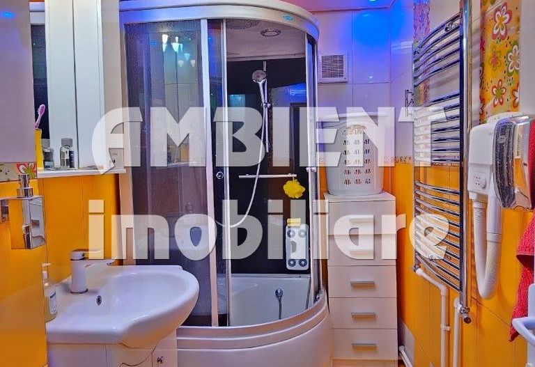 Apartament cu 3 camere, etaj 3, mobilat si utilat, zona GARA; - Poză 7