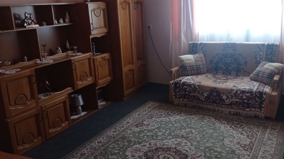 De vânzare casă cu curte - Poză 4