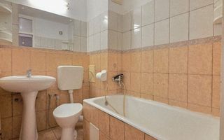 Apartament spațios cu 4 camere Crangasi - Poză 13