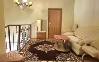 Casa spatiosa cu 5 camere, garaj si gradina, zona Gradiste - Poză 13