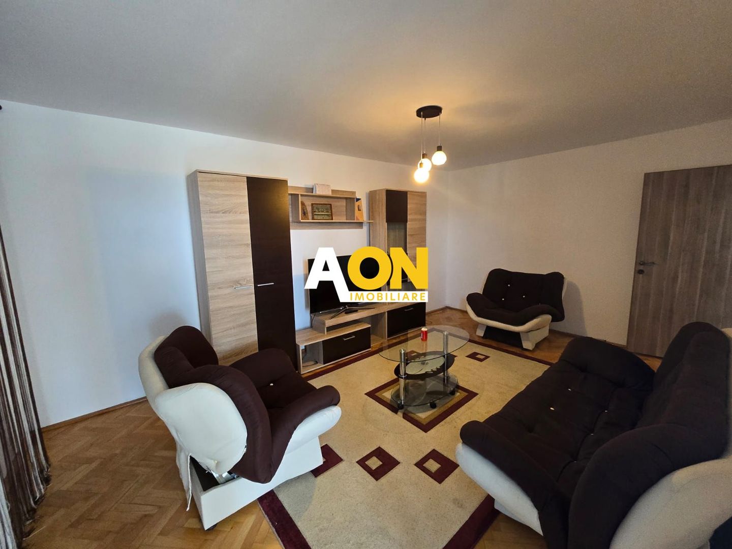 Apartament 2 camere, decomandat, etaj 3, cartier Tolstoi - Poză 2