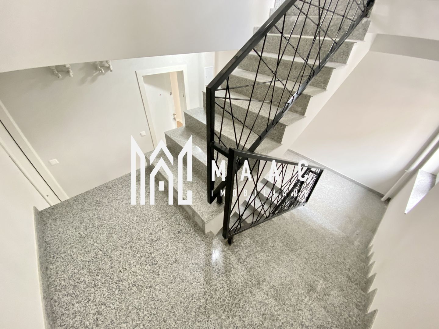 Penthouse pe 2 niveluri - FINISAT LA CHEIE I Comision 0% - Poză 30