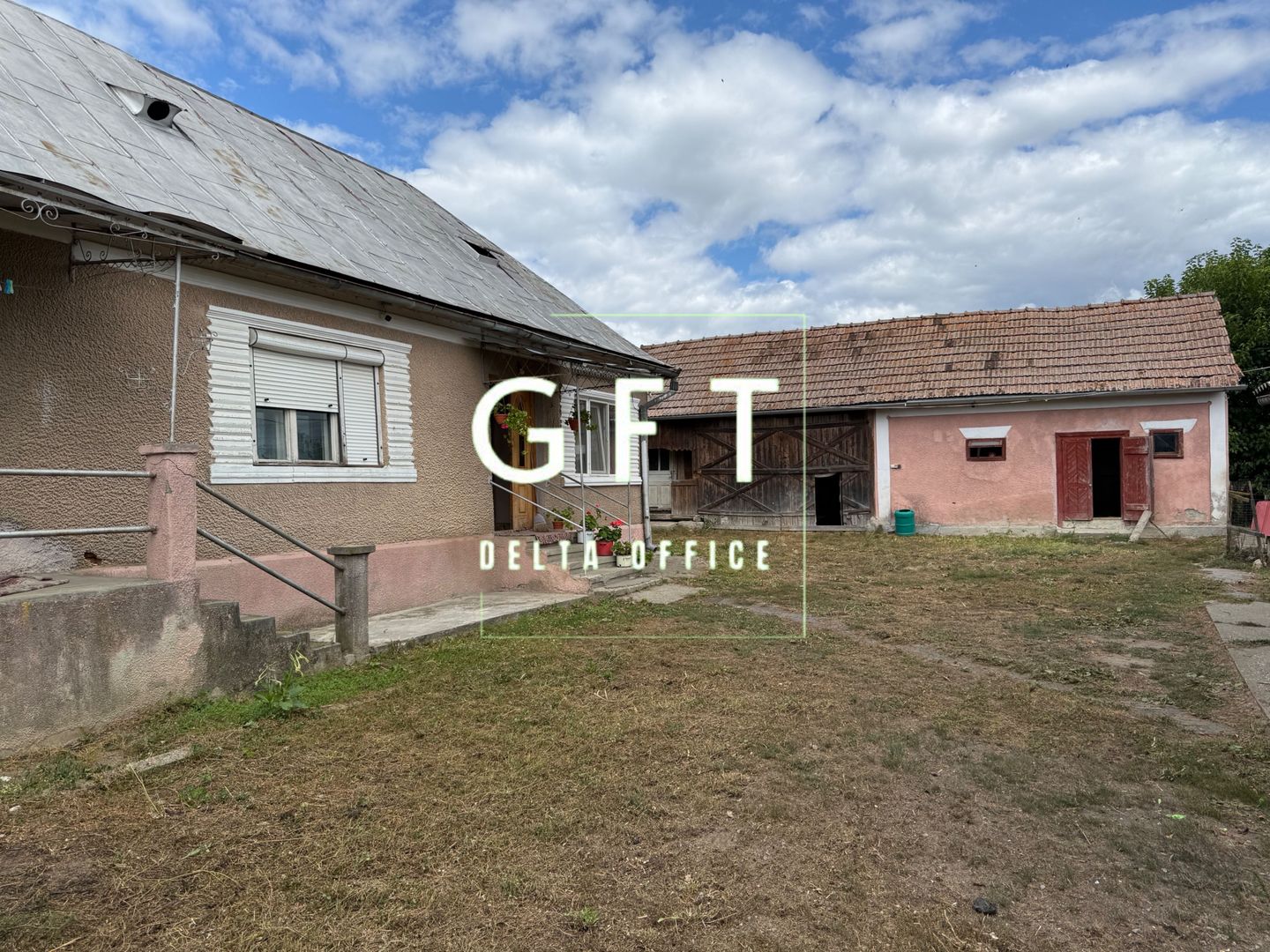 Casă de vânzare în URIU - 1400 mp teren . - Poză 11