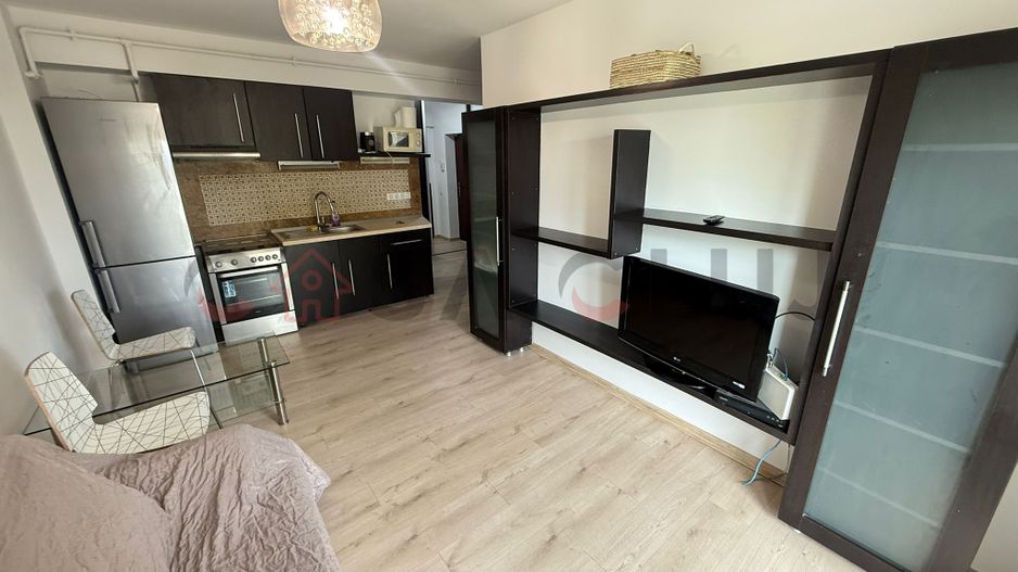 LA cheie, parcare inclusă, etaj interemediar! - Poză 2