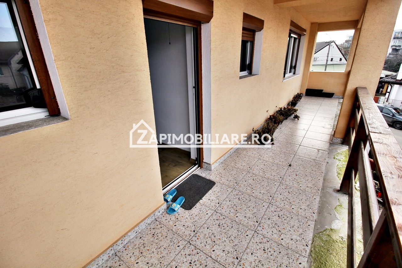 Casa 4 camere+spatiu comercial 420mp.6 bai,720mp teren - Poză 26