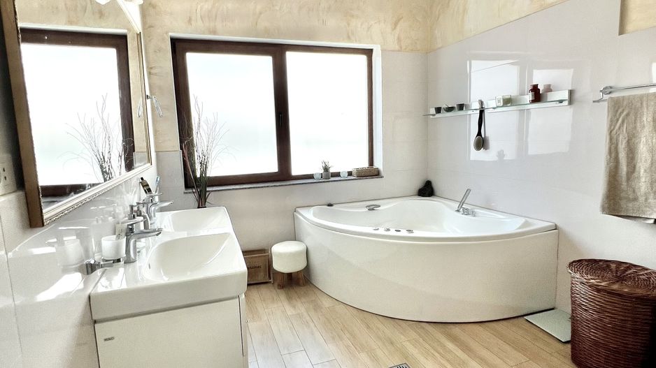 Oportunitate Unică 2 apartamente - Poză 13