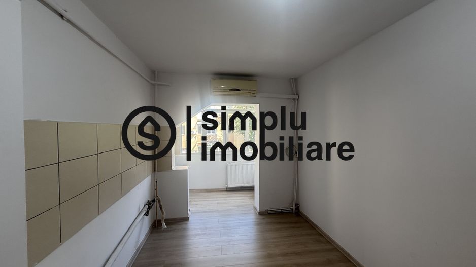 2 decomandate, centrala, etaj 1/4 - 1 Mai - Poză 9