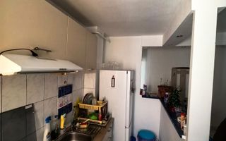 Apartament cu 2 camere + boxa la subsol de vânzare, zona Lipovei - Poză 4