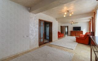 Casa deosebita cu teren de 900mp in cartierul Faget - Poză 6