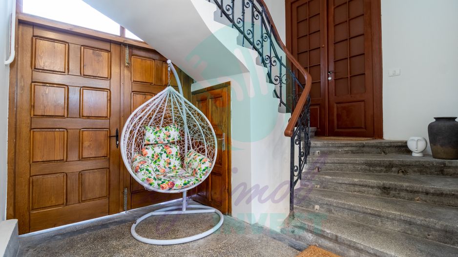 Vila interbelica AIRBNB "la cheie" - Poză 19