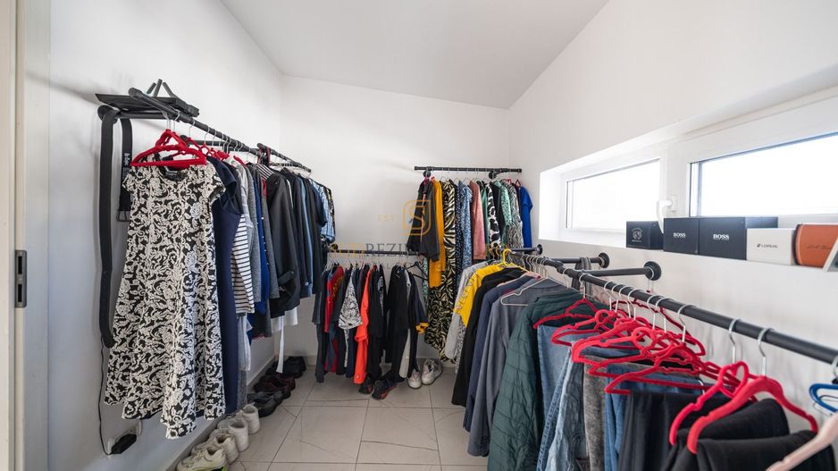 Vanzare vila 4 camere – complet mobilata si utilata, Str Teius - Poză 10