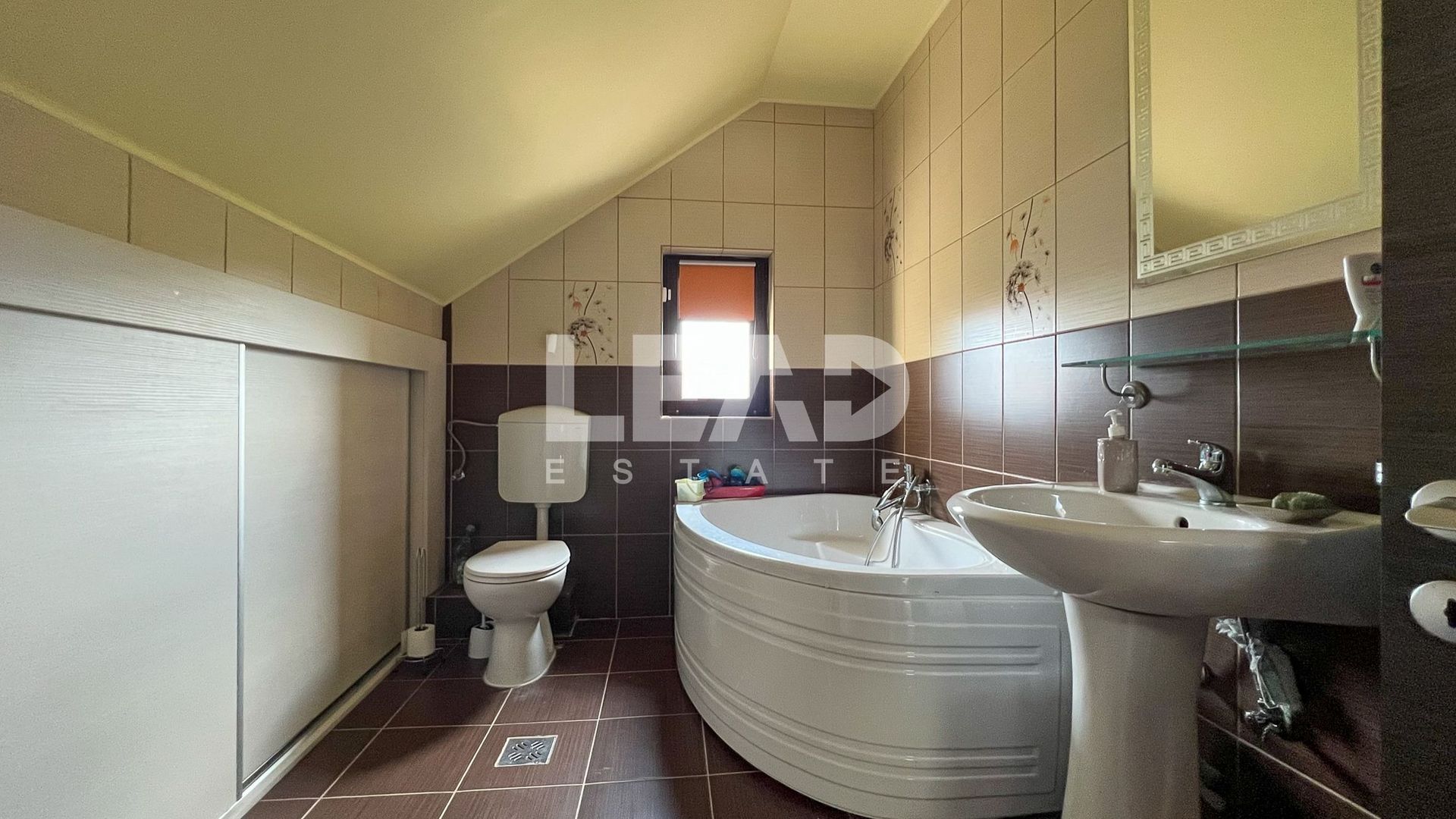 Vila deosebita situata in cartier Izvor! - Poză 8