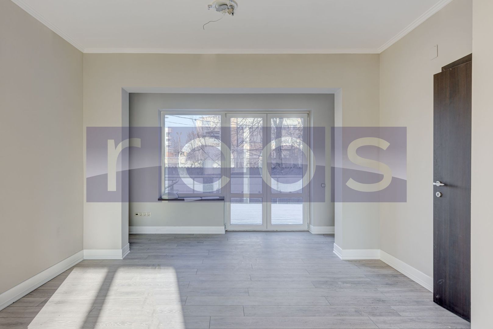 VANZARE VILA 7 CAMERE + GARAJ | 217 MP | TERASA 65 MP | ZONA BANEASA - HERASTRAU - Poză 5