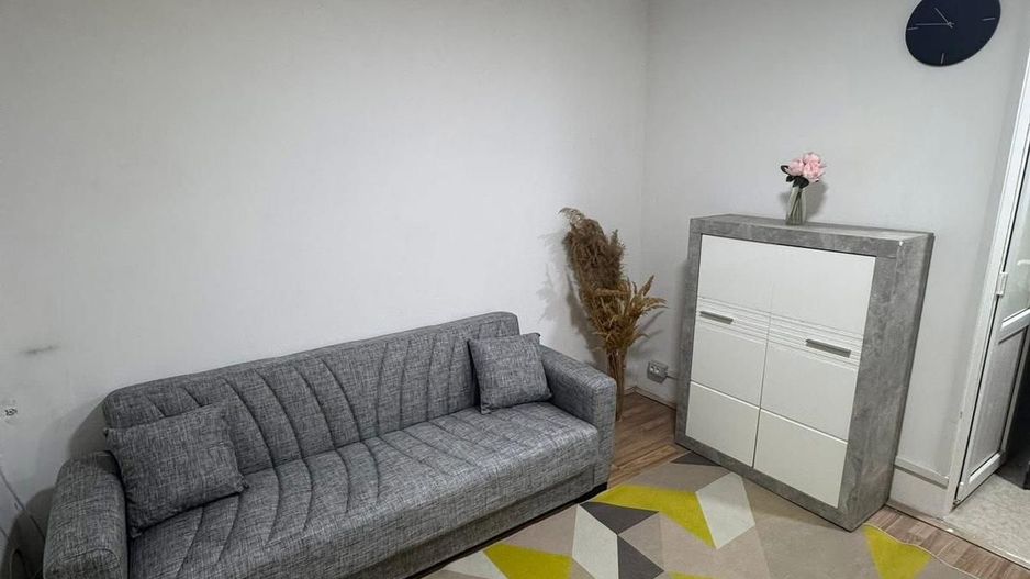 GARSONIERA, 17 MP , ZONA UMT - Poză 1