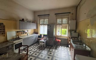 Apartament la casa 130 mp utili terasa 42 mp si pivnit zona Sub Arini - Poză 2