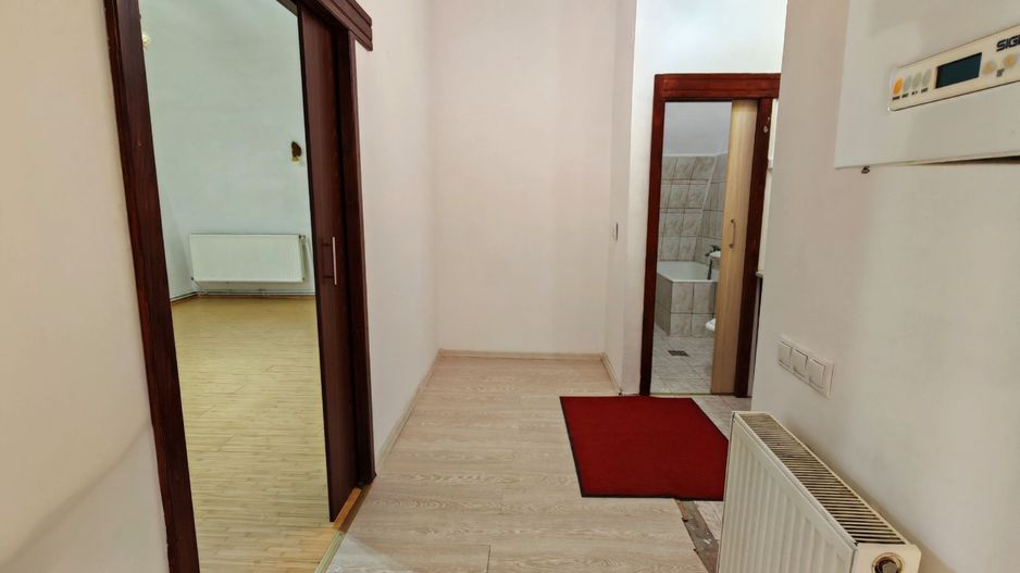 Garsoniera în centrul Brașovului, investitie regim hotelier - Poză 1