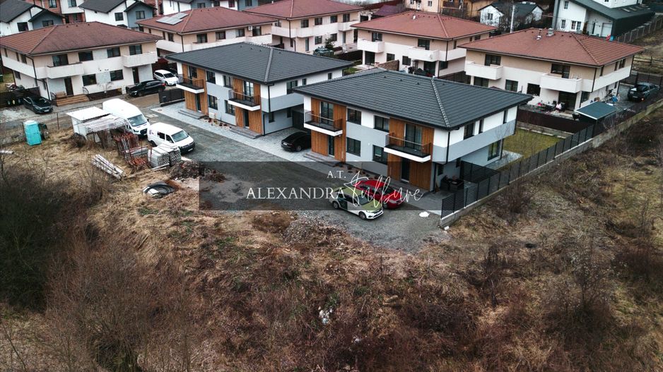 Duplex 4 camere DECOMANDATE, 120 mp utili, 180 mp curte, P+ET+POD - Poză 36