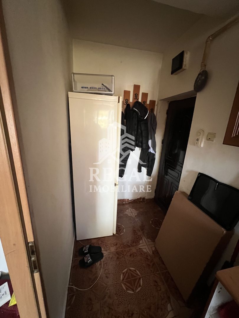 Apartament de vânzare – zona Micro 6 - Poză 3