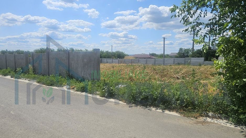 Teren de vanzare, 1000 mp, Aroneanu, Strada Livezii - Poză 1