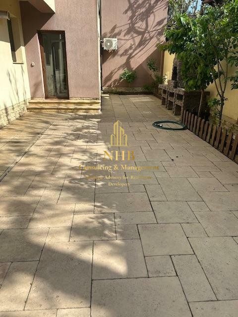 Vila individuală de vazare - Bucureşti- Sector 2- zona Obor-PARCARE - Poză 2