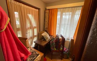 Casă cu etaj, Livezeni - Poză 11