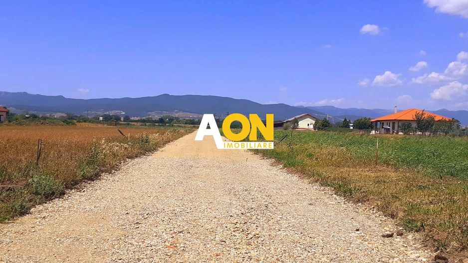 Teren intravilan construibil, 600 mp, cu autorizatie, Ciugud - Poză 1