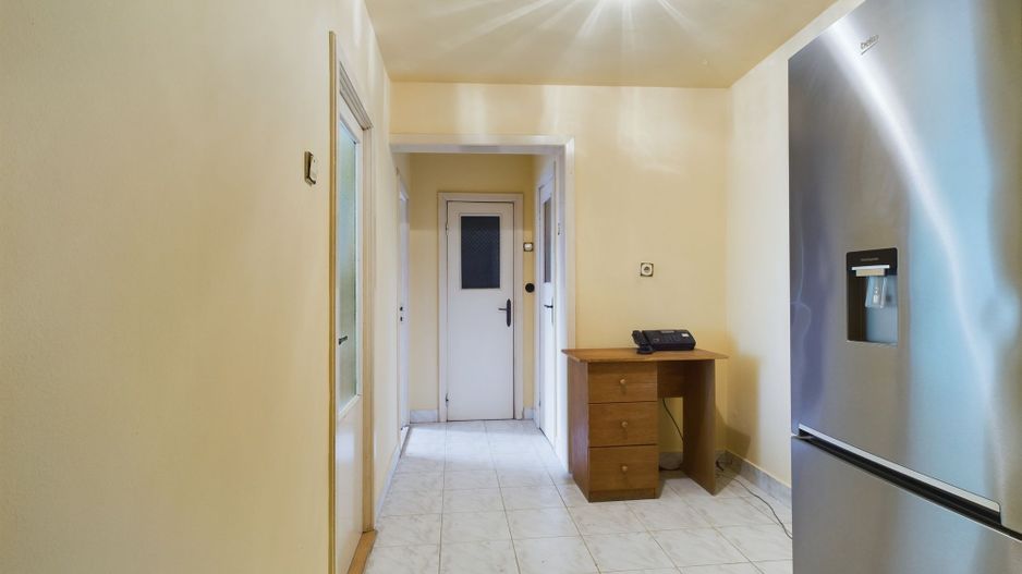 Apartament cu 3 camere, etaj intermediar - Poză 15