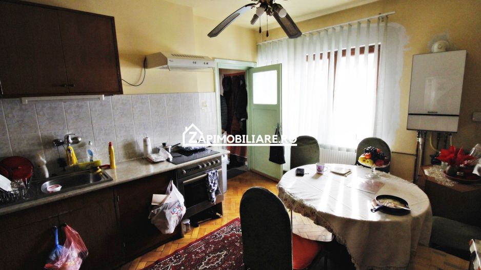Central - Casa + Spatiu comercial stradal - Strada Predeal - Poză 9