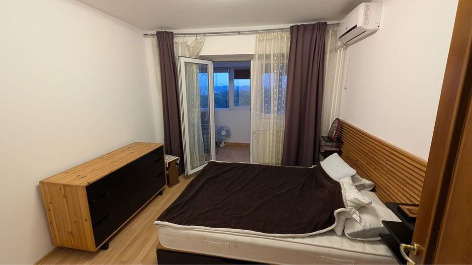 De inchiriat apartament 4 camere in zona Lacul Tei - Poză 2