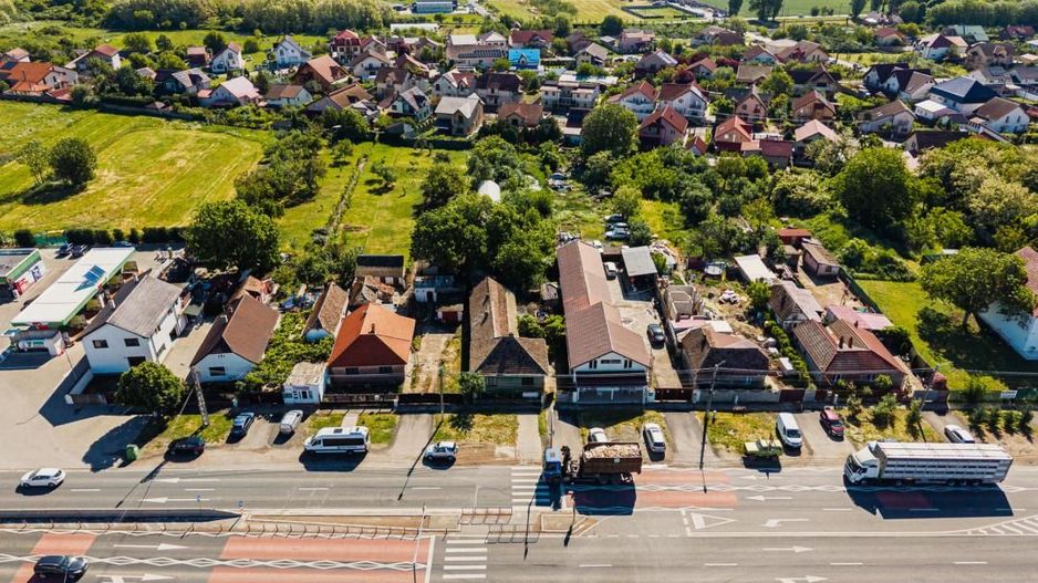 Casa cu teren 1.876 mp, la soseaua principala, vis-a-vis de Profi si Penny, Sag  - Poză 6