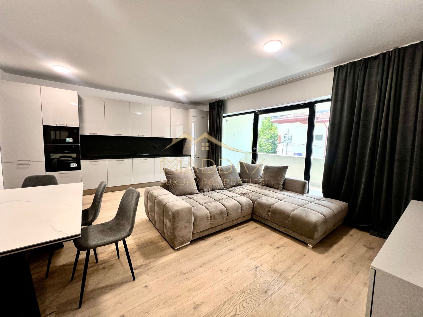 Apartament LUX**4 Camere**Parcare inclusa//Metrou Aviatorilor-Herastrau - Poză 2