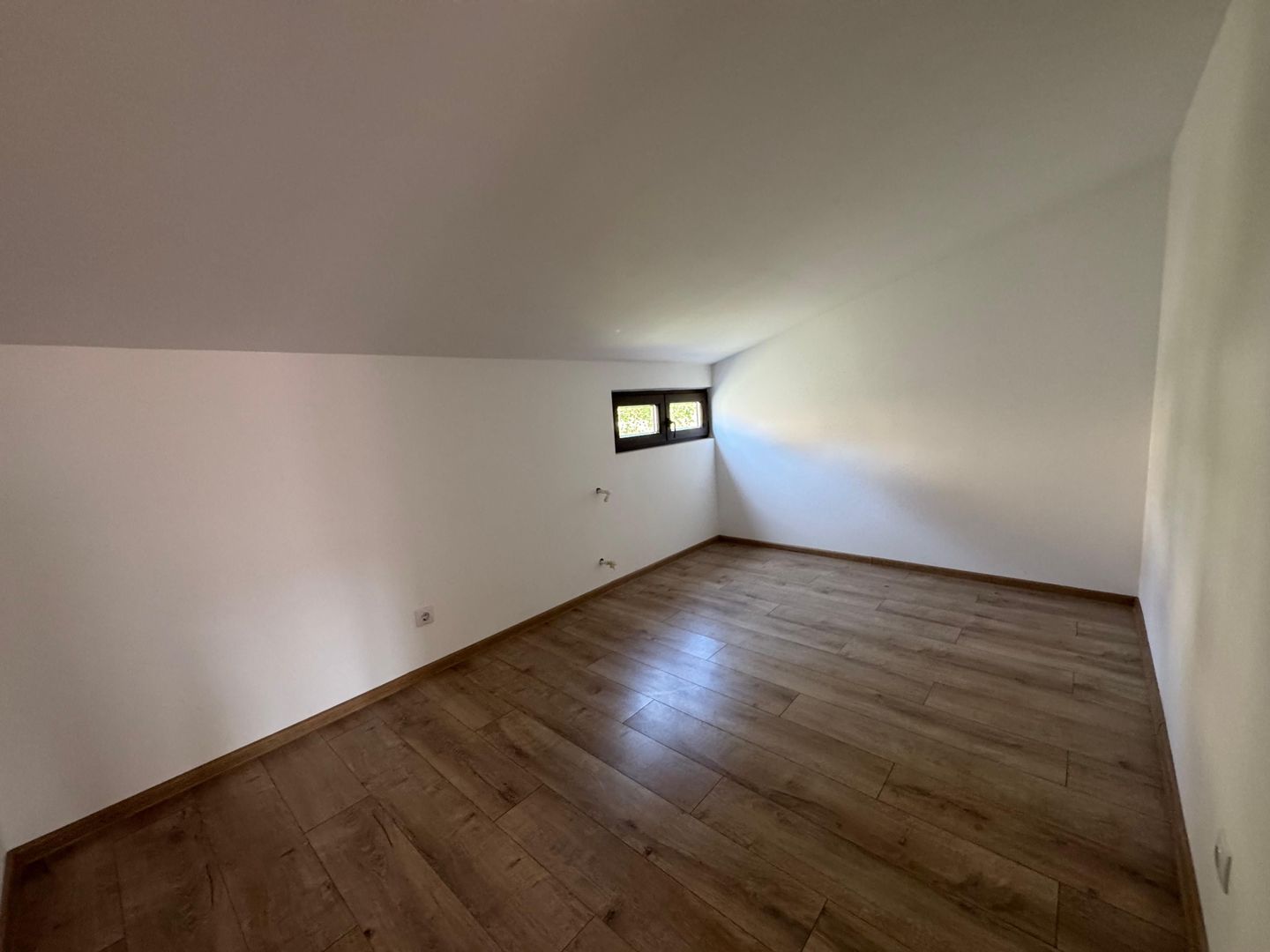 VILĂ CU POTENȚIAL MULTIPLU| HERASTRAU - Poză 13