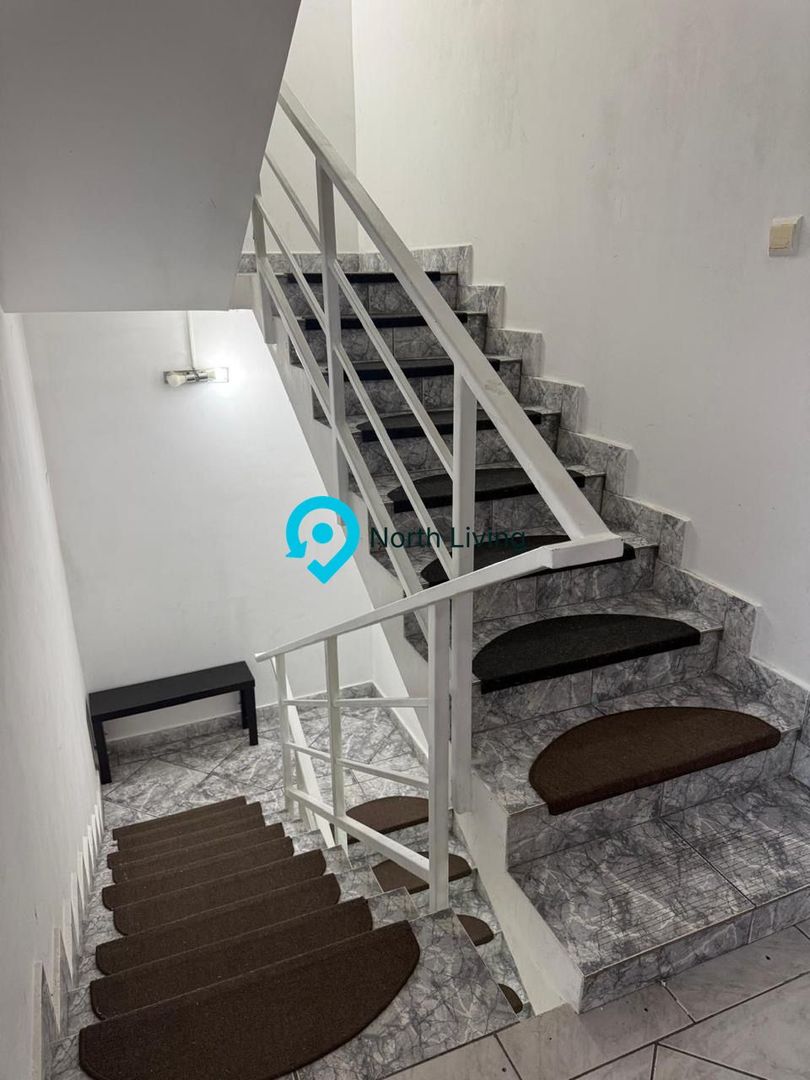 Casă spațioasă de vânzare - Braneşti - Poză 6