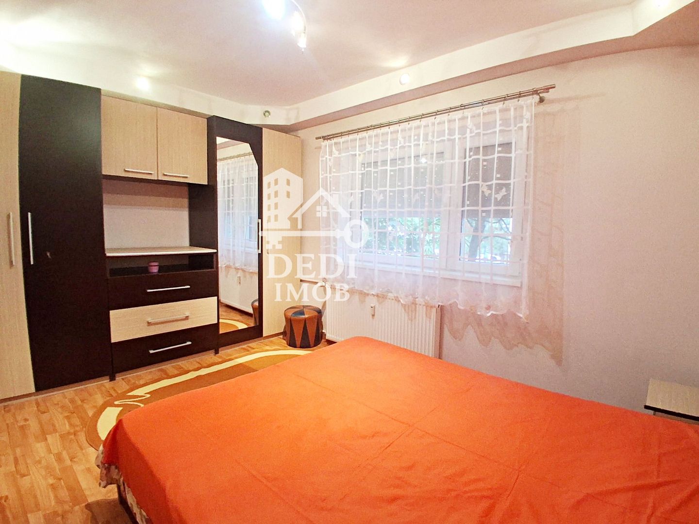 Apartament cu 3 camere de inchiriat zona Rogerius, Oradea - Poză 4
