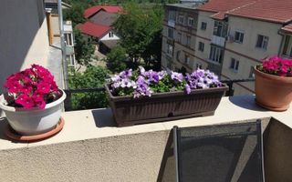 Apartament 3 camere Mansarda , Soarelui - Poză 11