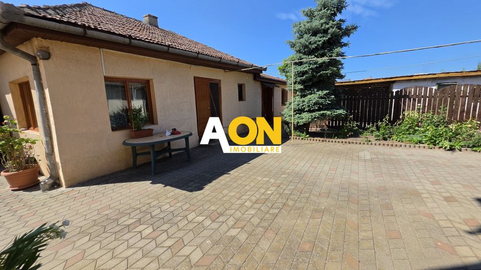 Casa 5 camere, S+P+1E, 1475 mp teren, zona Centru - Poză 5