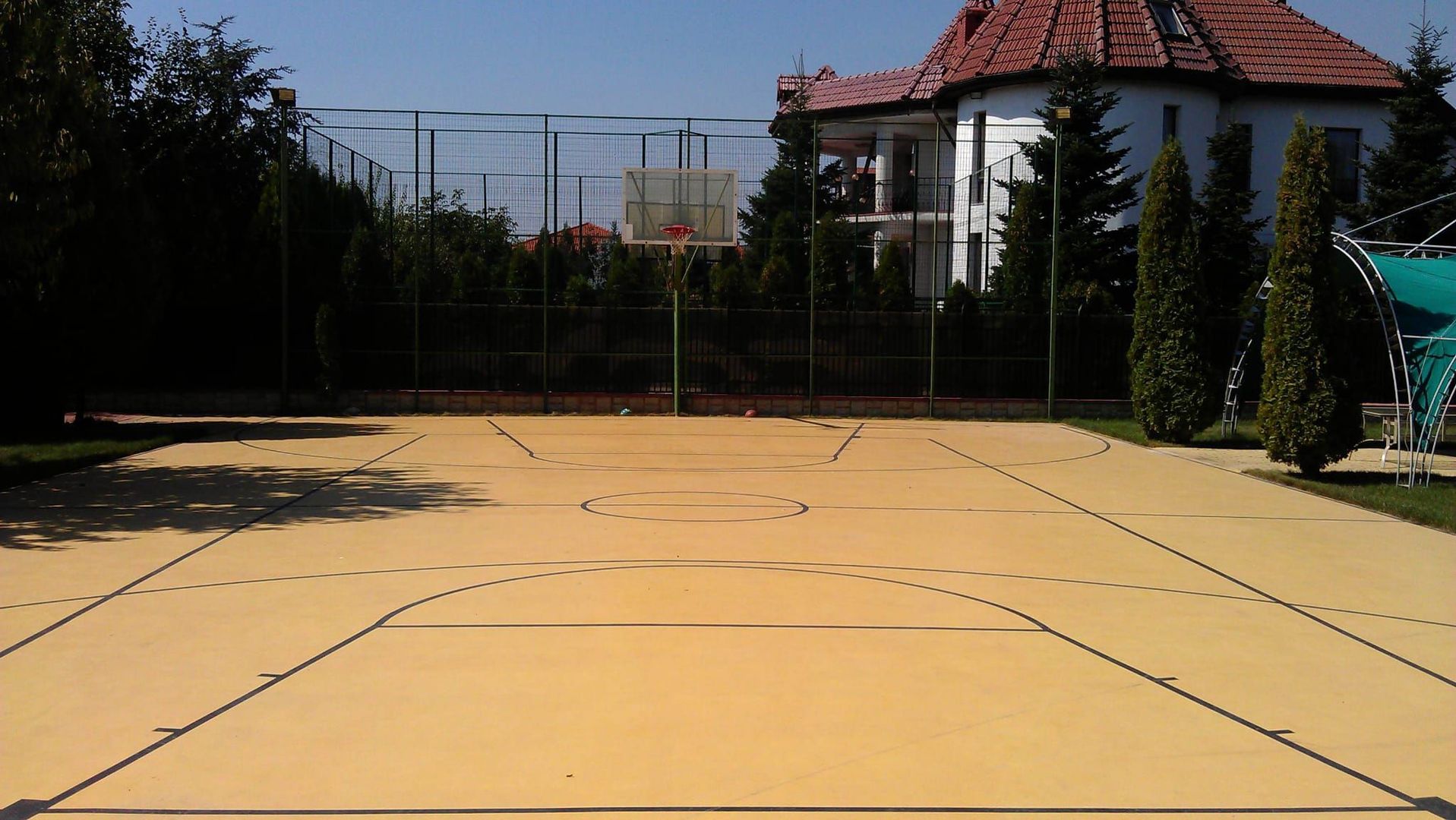 Vila unicata | Teren de 3000 m2 | Piscina si vegetatie matura - Poză 6