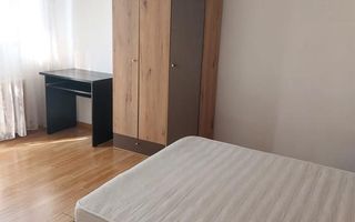 Închiriez apartament alexandru cel bun - Poză 1