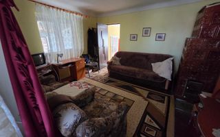 Casă de vânzare în Deleni, Iași – 3 camere, teren 2000 mp - Poză 7